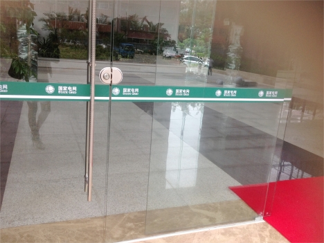 ����������